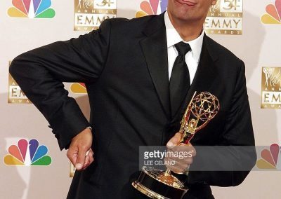 brad-garrett-2002-emmy-awards-2